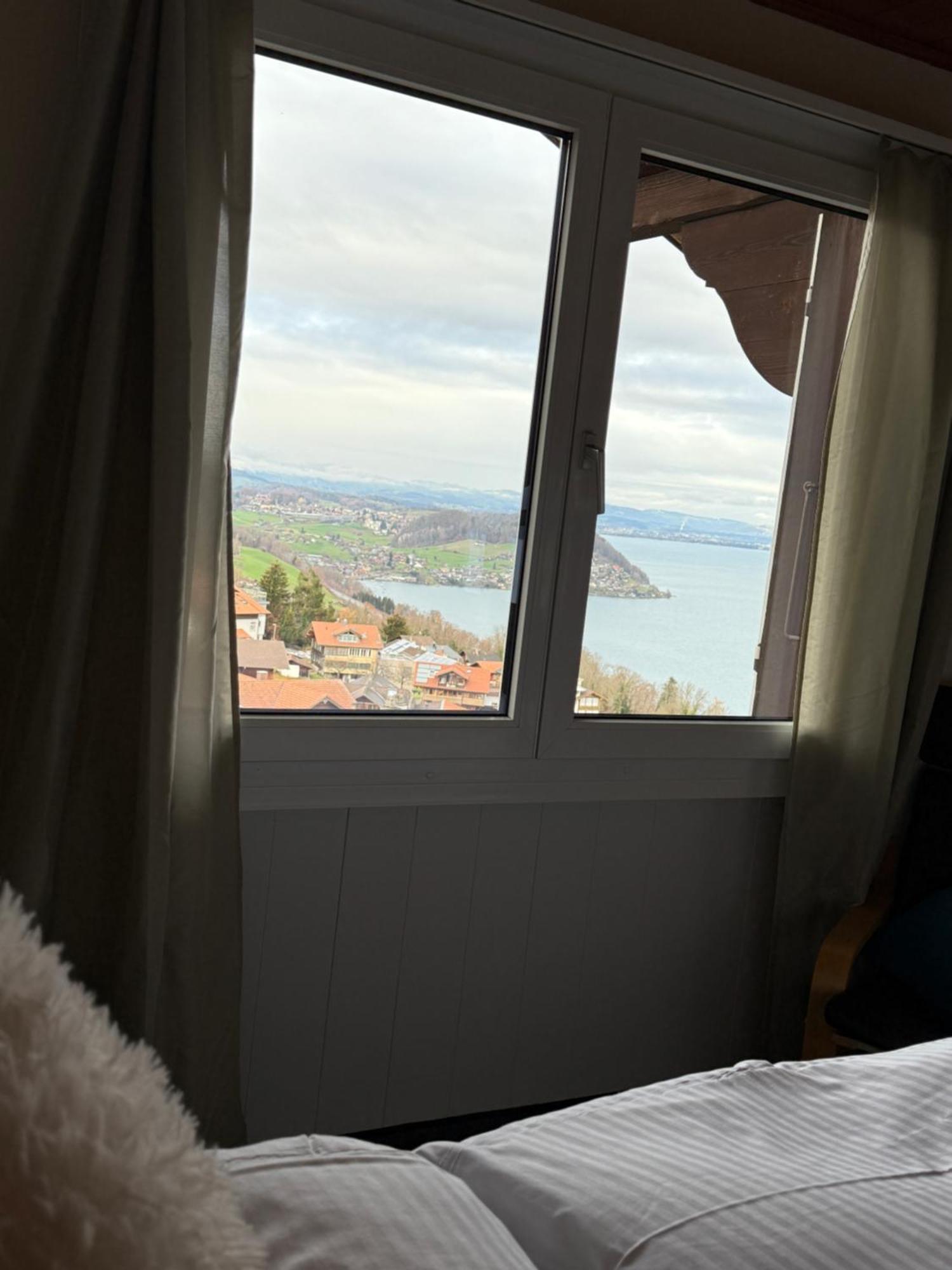 Eva'S Seeblick Krattigen Zimmer foto