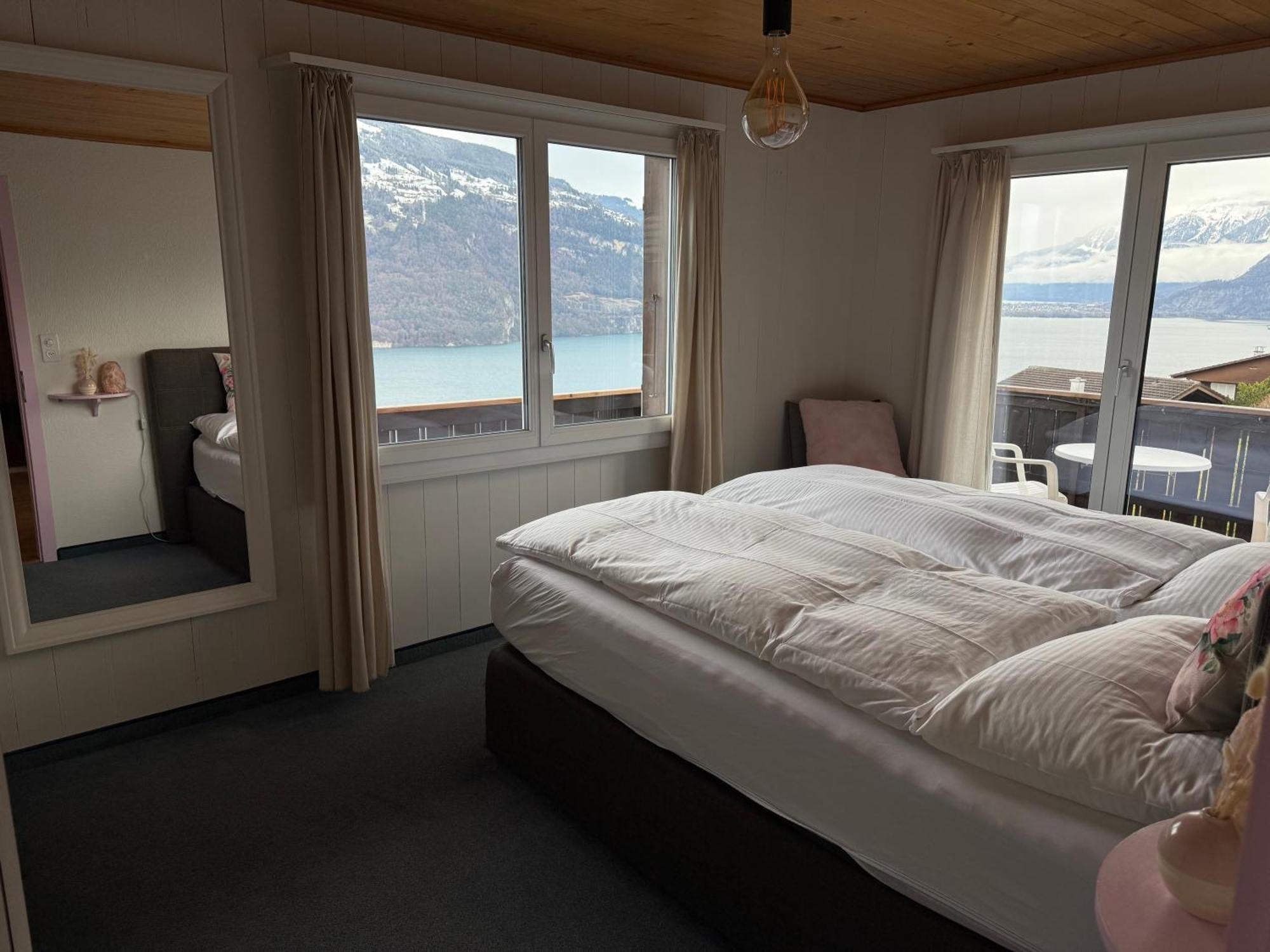 Eva'S Seeblick Krattigen Zimmer foto